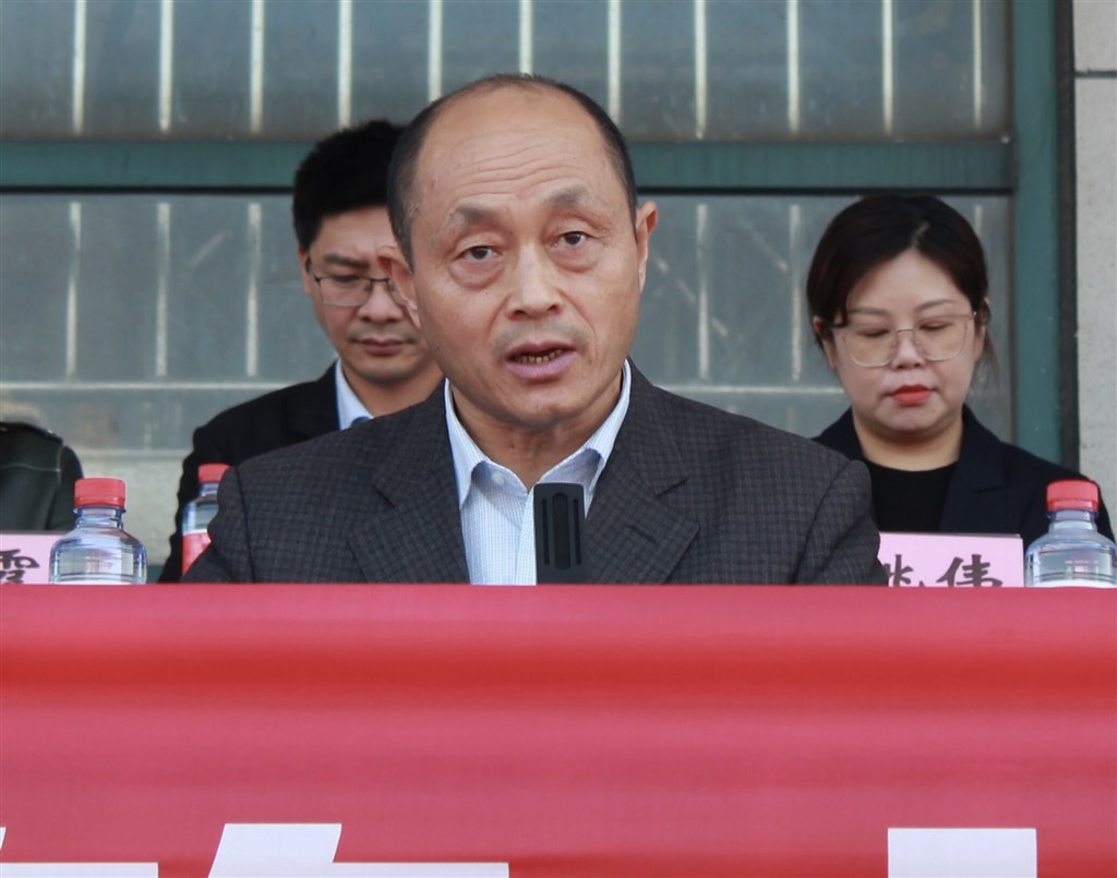 孙利兵发言.jpg 孙利兵发言.jpg