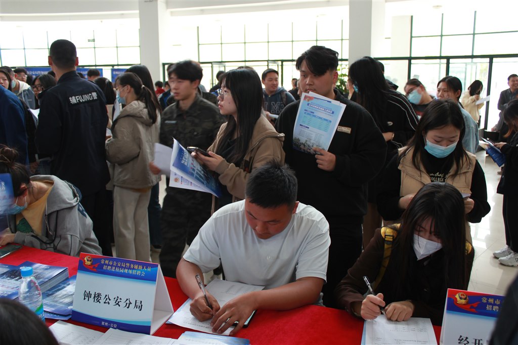 6填写表格2.JPG 6填写表格2.JPG