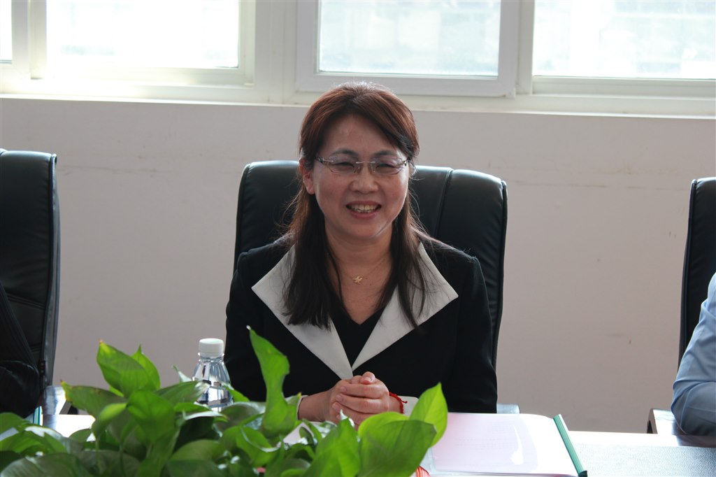 2省就业督导组组长发言.JPG 2省就业督导组组长发言.JPG