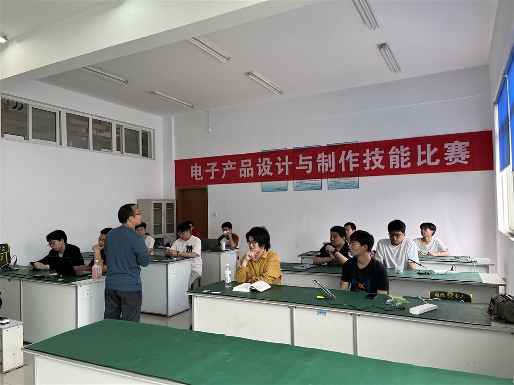 大赛照片2.jpg 大赛照片2.jpg