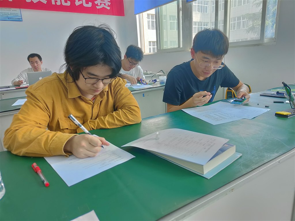 大赛照片19.jpg 大赛照片19.jpg